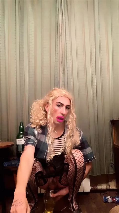 Russian Trans Whore Pissing While Sitting Shemale Ladyboy Porn Xhamster