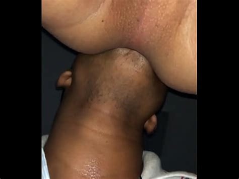 Tarado Chupando Meu Cuzinho XVIDEOS