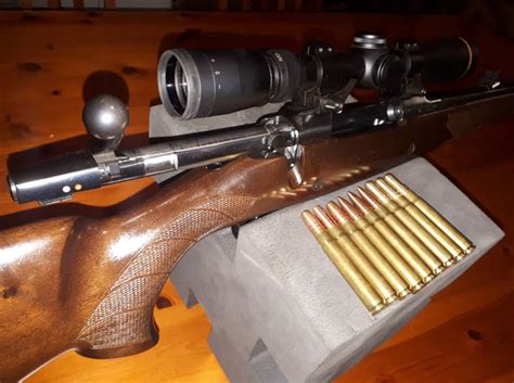 CZ 550 Full Stock 9.3x62mm, Die geweer is soos nuut. Het sowat 100-200 ...