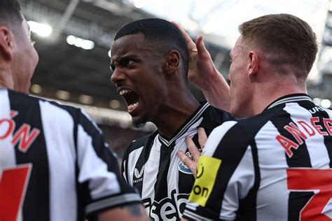 Alexander Isak Claims 25 Year Old Has The Best Celebration At Newcastle United