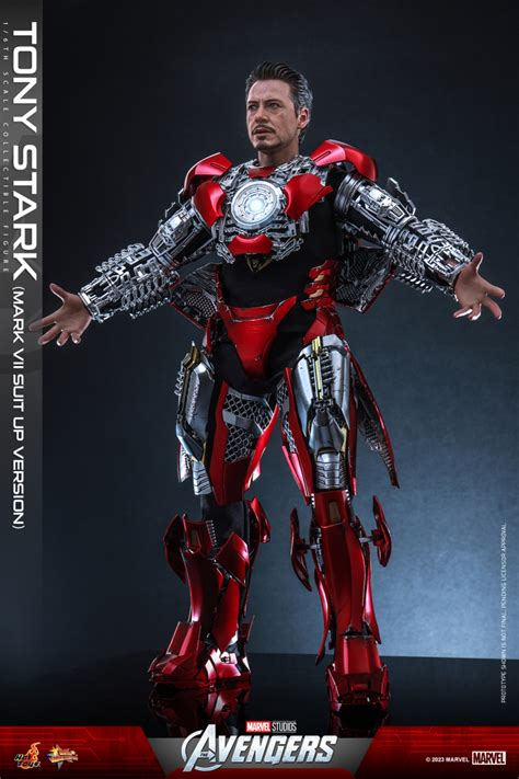 Hot Toys復仇者聯盟東尼史塔克 馬克7 著裝版 1 6 比例收藏級人偶 千鈞一髮的空中著裝再現