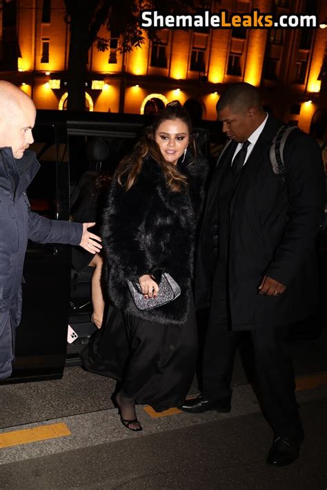 Selena Gomez Jenni Neidhart Selena Gomez Selenagomez Leaked Nude OnlyFans Photo 621