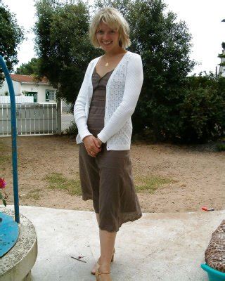 AMATEUR MILF PLAYS WITH A BIG COCK Lupus Porn Pictures XXX Photos