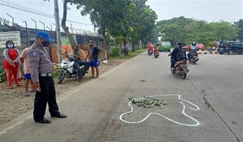 Ugal Ugalan Di Jalan Bus Serempet Dan Lindas Gadis Tahun Hingga