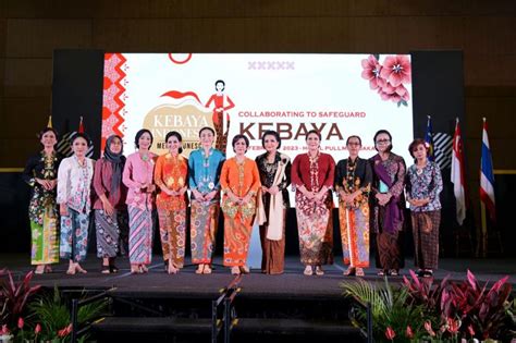 Unesco Resmi Tetapkan Kebaya Sebagai Warisan Budaya Tak Benda Uss Feed