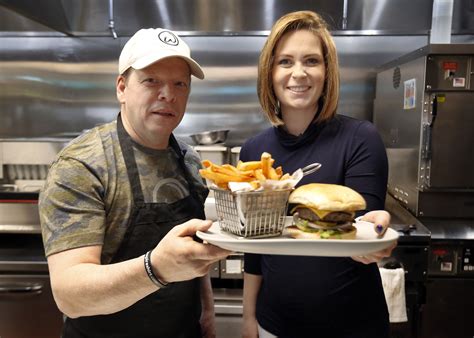 Paul Wahlberg Net Worth - Best Celebrity Gossip Sites 2025