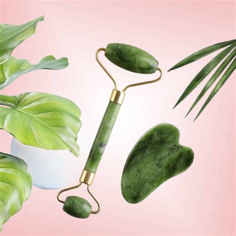 Набор из 2 массажеров гуаша для лица 8 марта купить по низкой цене с ...