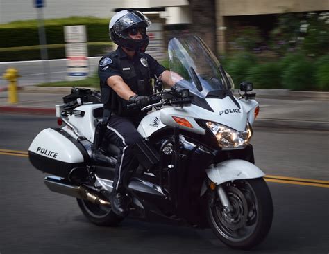 Tustin Police Department encourages officers to lateral over - Behind ...