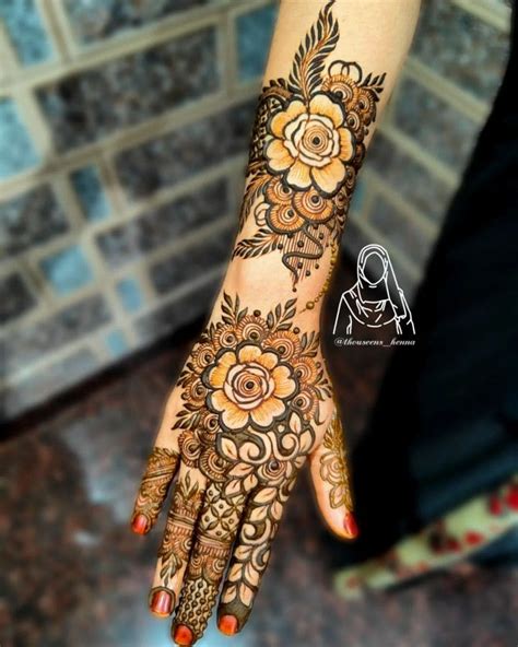 Dubai Mehndi Design Back Hand 2023 - Mehndi design