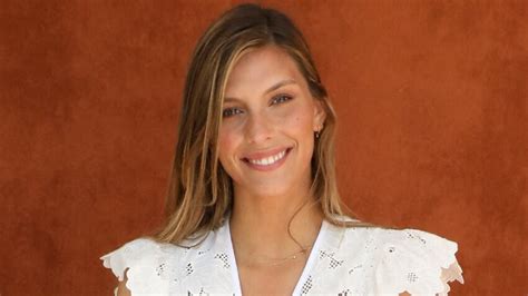 Camille Cerf Canon Elle Enflamme La Toile En Mini Bikini Femme Actuelle Le MAG