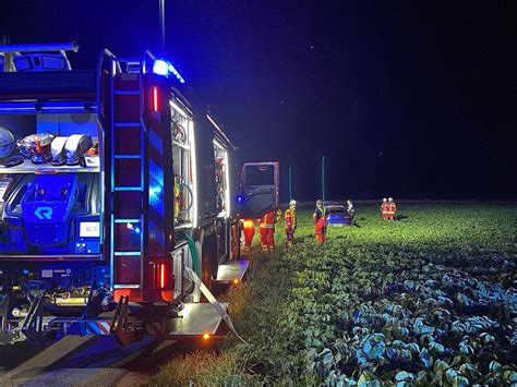 Auto überschlägt sich bei Unfall bei Saaldorf Surheim