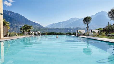 LA MAIENA LUSSO E RELAX CON VISTA MERANO James Magazine