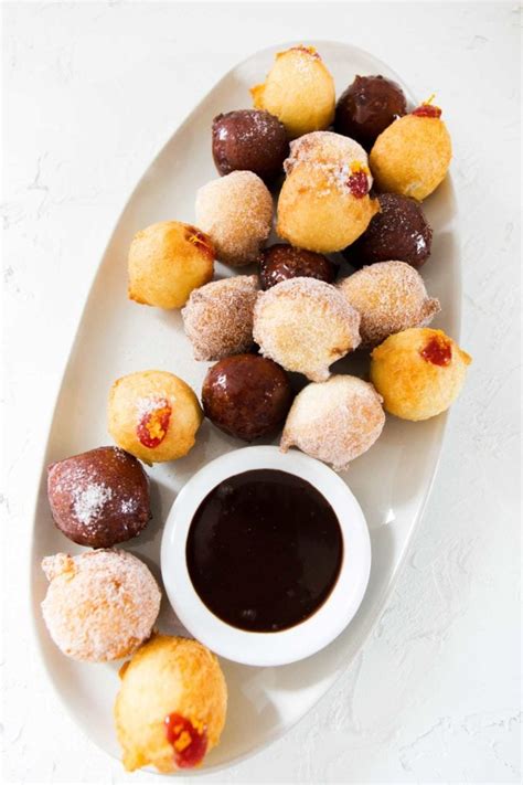 Easy Homemade Donut Holes The Chunky Chef