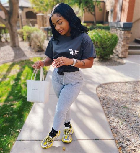 The Trendsetter On Twitter Aint Keeping Up W No Bitch Im Doing