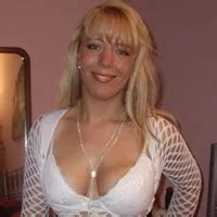 Privat Lezdom Foot Worship In English Porn Feat Emma Blond By FapHouse XHamster