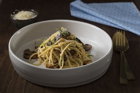 Pasta Recipes Duck Wild Mushroom Linguine Truffle