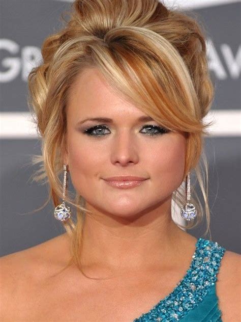 Miranda Lambert I Don T Love Her But She S Got Good Bangs Mother Of