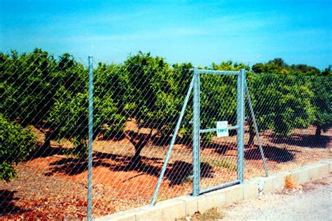 Puertas Correderas Y Abatibles Invernaderos Campos