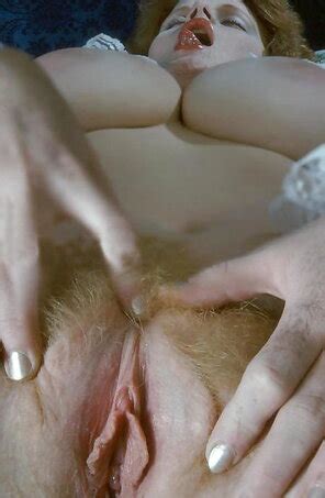 Lisa Deleeuw Retro Redhead Bimbo 21813666 Porn Pic