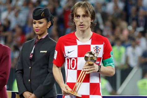 Modric é Eleito O Melhor Jogador Do Ano Pela Iffhs E Neymar Fica Em 5º