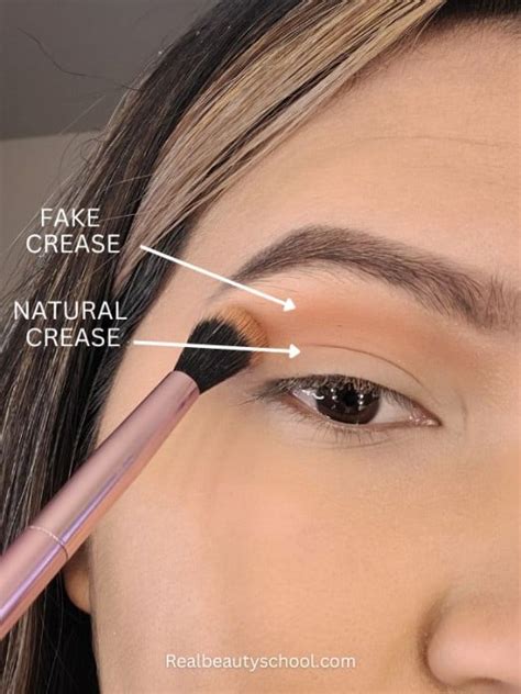 Mastering The Art Of Eye Makeup For Hooded Eyes A Comprehensive Guide