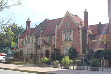 Universitaria De Colombia Carreras Profesionales Posgrados