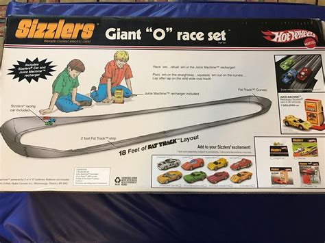 Mattel Hot Wheels Sizzler Giant O Race Set Fat Track Brand New