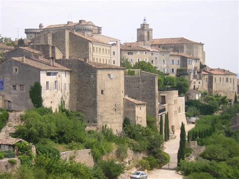 Photos - Gordes - Tourism & Holiday Guide
