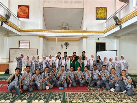 mahasiswa ilmu politik unand gelar pendidikan politik perempuan  sma