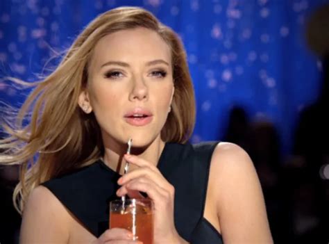 Vidéo Scarlett Johansson elle met tout son sex appeal au service de SodaStream Public