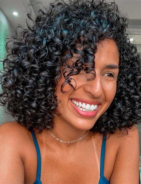 Cabelo Cacheado Curto 15 Imagens Para Te Inspirar Guita Moda