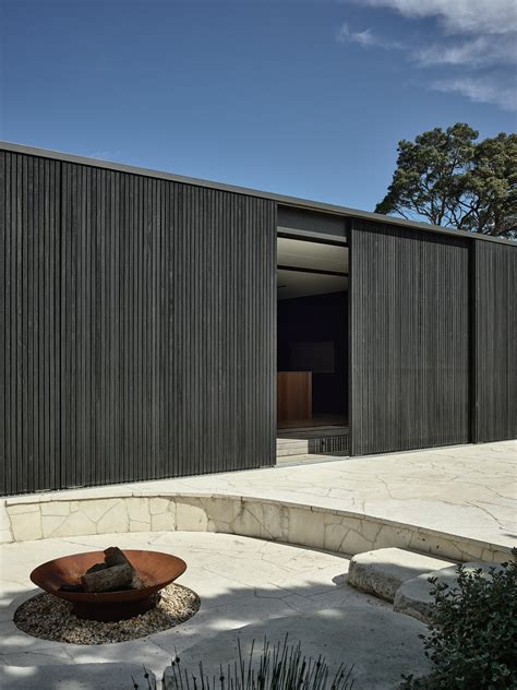 Warehouse Apartments by Shelley Roberts Architects - Project Feature