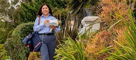 Usps Hiring Hundreds In Your City This Holiday Season California