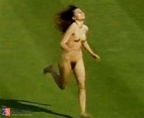 Notorious Streaker Four Sheila Nicholls ZB Porn