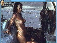 Naked Isela Vega In Oro Rojo