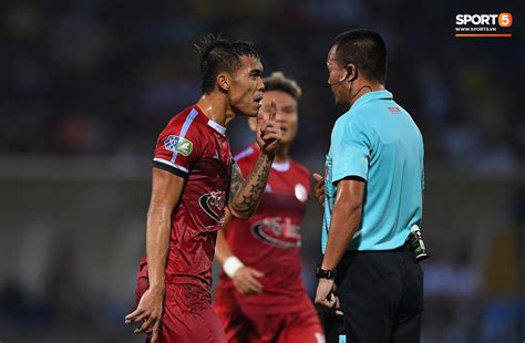 H N I Fc C B N Th Ng G Y Tranh C I C U Th Tp H Ch Minh Ph N Ng Gay G T V I Tr Ng T I