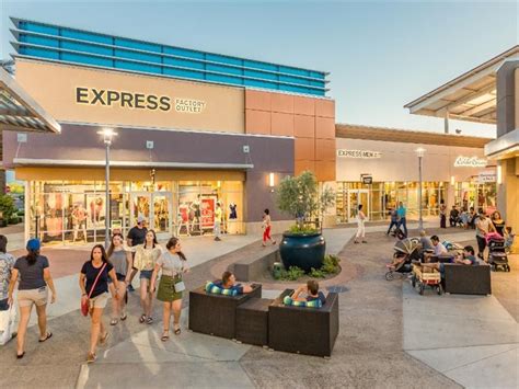 Tanger Outlets Phoenix Outlet Mall In Glendale Arizona