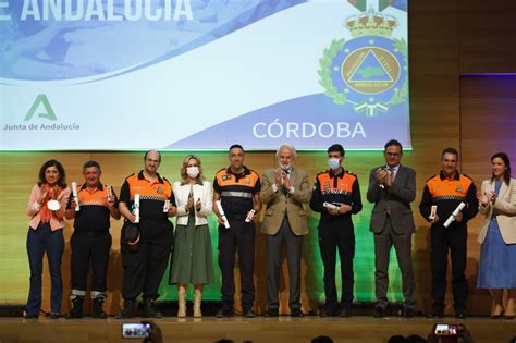 La Entrega De La Medalla Al M Rito De Protecci N Civil A Las