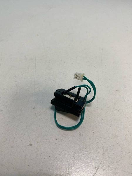 Кнопка для робот-пылесоса Vitek VT-1803 - купить с доставкой по ...