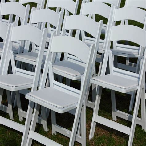 [Hot Item] White Upholstered Resin Folding Chairs Wedding Chair