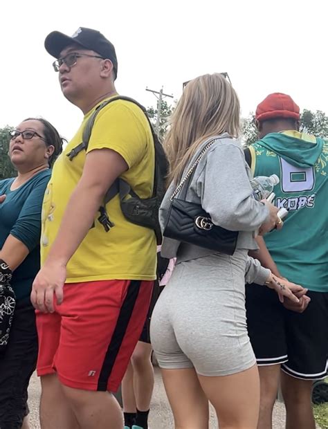 Anazing Ass On Petite Babe Oc Spandex Leggings Yoga Pants Forum