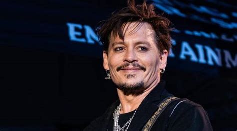 Johnny Depp Suffers Ankle Injury Ahead Of His Hollywood Vampires Concert Music News The