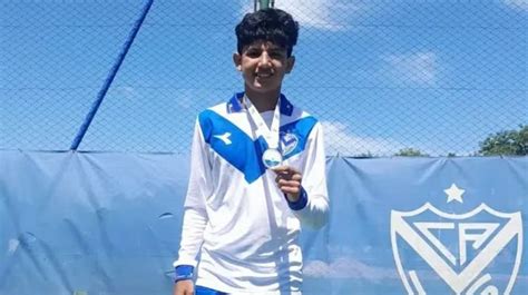 Conmoción En El Fútbol Argentino Un Jugador De Vélez De 14 Años Murió “por Un Severo Cuadro