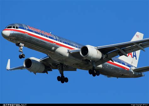 N An Boeing American Airlines Kaz T Jetphotos