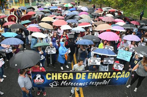 Stap Reclama De Falta De Ades O Na Greve Dos Professores Gru Di Rio