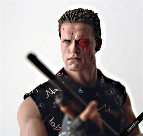 Hot Toys Terminator T