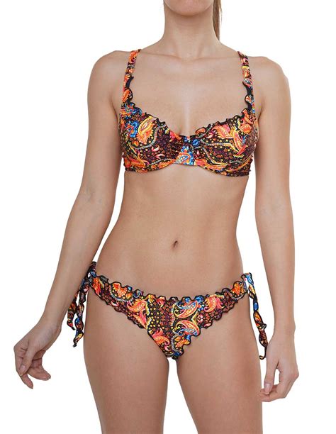 Bikini Reggiseno Balconcino Con Ferretto Con Slip O Brasiliana Fuego Sfondo Nero