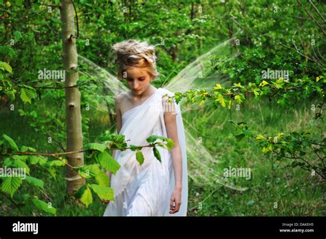 Nymphe Blonde De La For T Banque De Photographies Et Dimages Haute R Solution Alamy