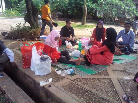 zellover indonesia kumpul bareng teman teman sma  taman mini