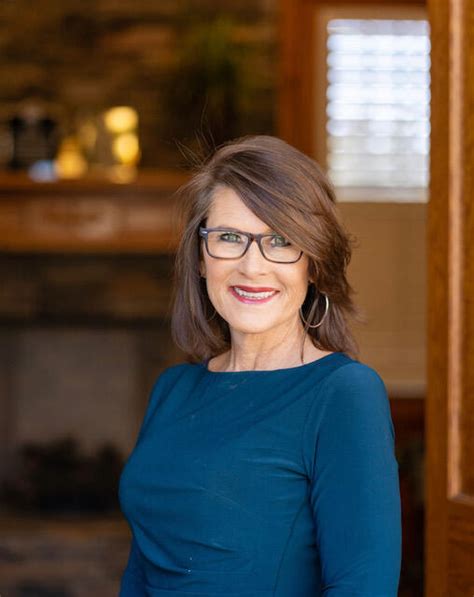 Cathy Thornton Realtor Remax Cornerstone Plus Millbrook Al Nextdoor